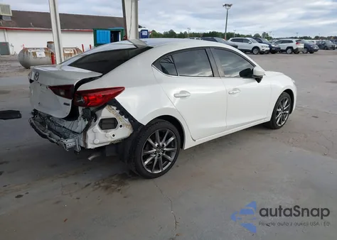 2018 Mazda Mazda3 Touring из США, поврежденный, VIN 3MZBN1V30JM159051